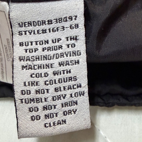 Women’s Northern Reflections Black Quilted Vest - Picture 8 of 9